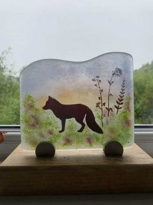 Free standing fused glass autumn fox in wooden base. - Image 4