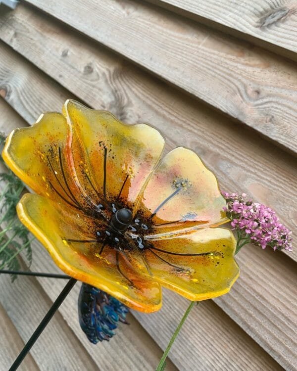 Yellow poppy garden flower stake, garden sculpture - Image 12