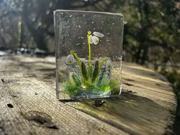 Snowdrops Candle Holder Fused Glass/ Tea Light - Image 2