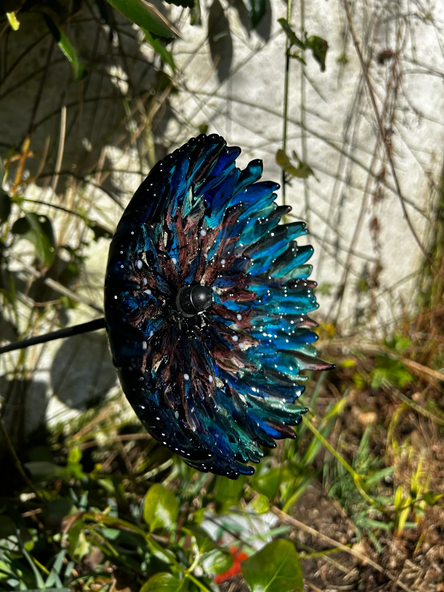 Blue cornflower garden flower stake, garden sculpture - Image 8
