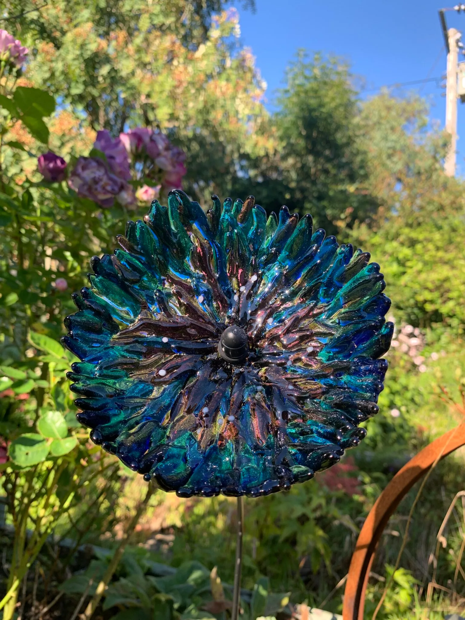 Blue cornflower garden flower stake, garden sculpture - Image 7