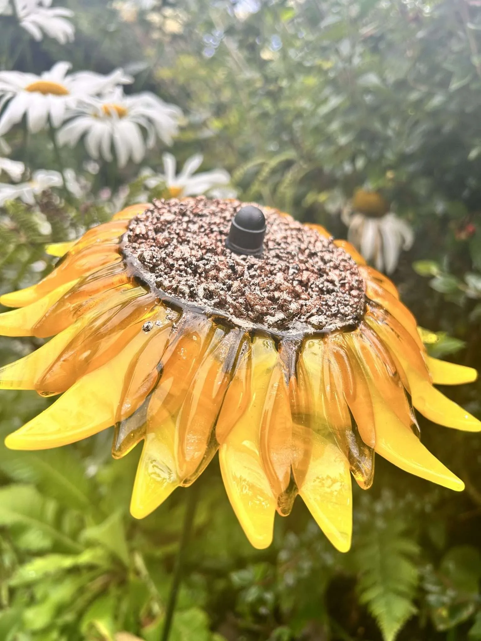 Bright yellow and gold fused glass Sunflower garden sculpture, border stake garden decoration - Image 2