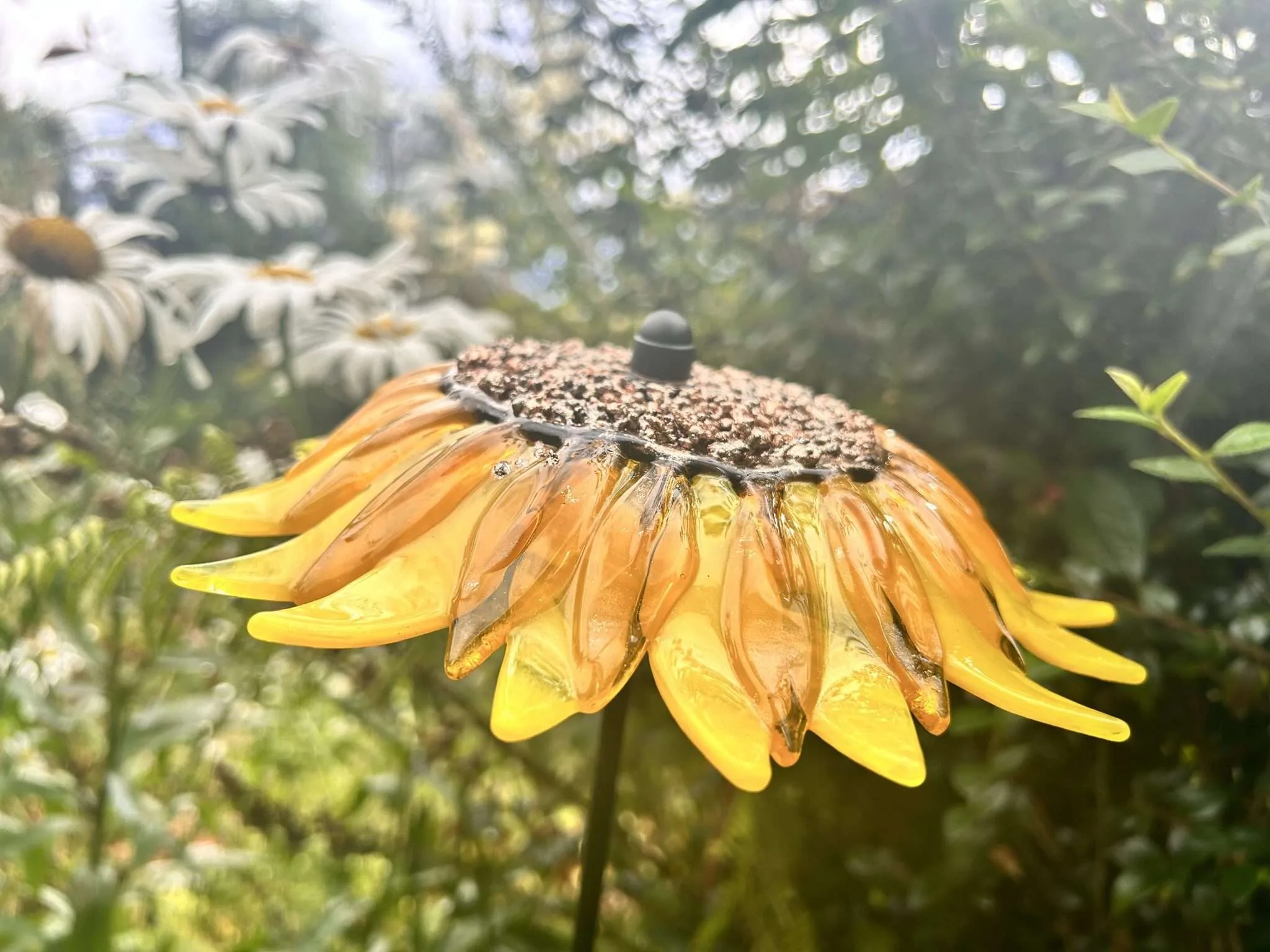 Bright yellow and gold fused glass Sunflower garden sculpture, border stake garden decoration - Image 5
