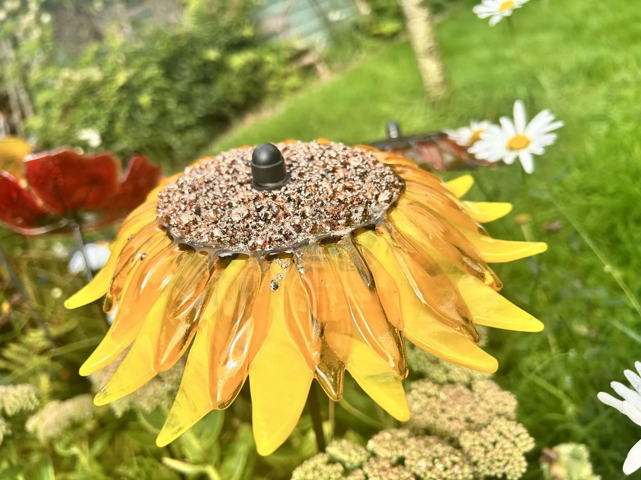 Bright yellow and gold fused glass Sunflower garden sculpture, border stake garden decoration - Image 6