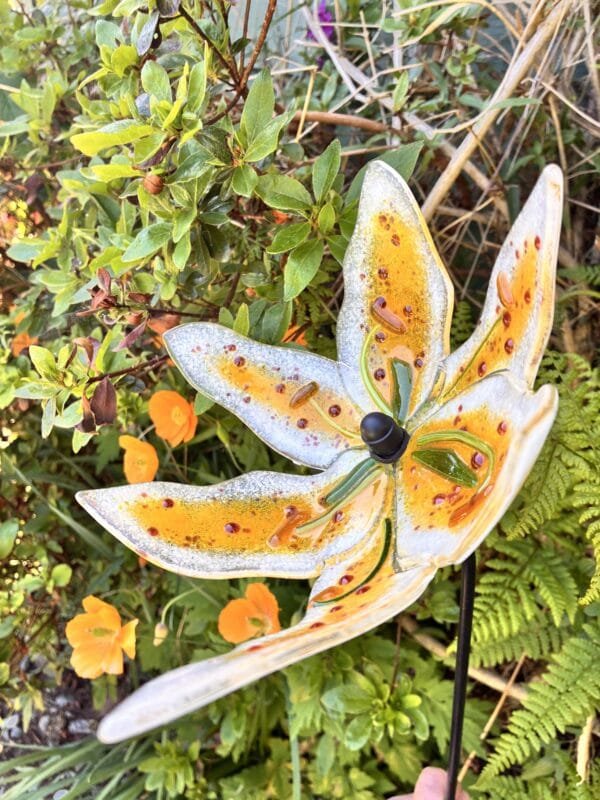 Tiger Lily Garden Stake, fused glass garden sculpture - Image 5
