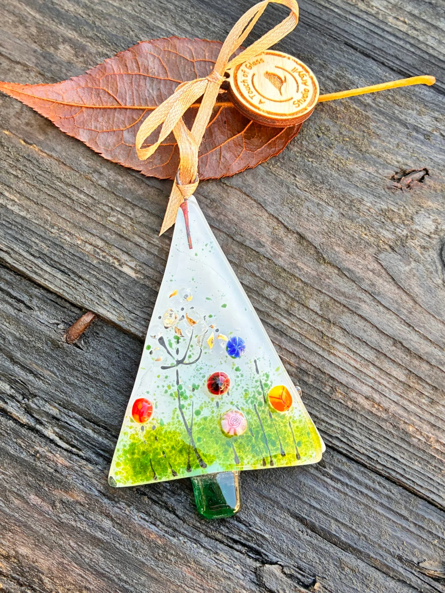 Fused glass Christmas tree with wild Folwers detail - Image 3
